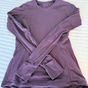 🍋 Lululemon Women’s Plum Long Sleeve Crewneck Top